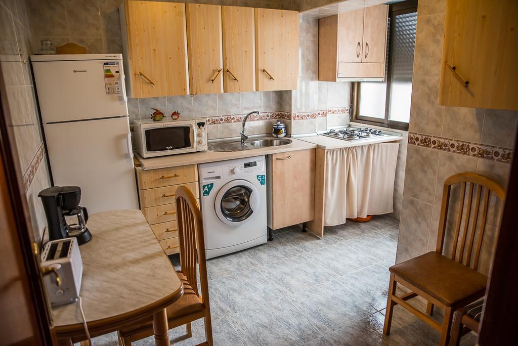 Apartamento Rincon Del Salvador 2 Пласенсія Екстер'єр фото